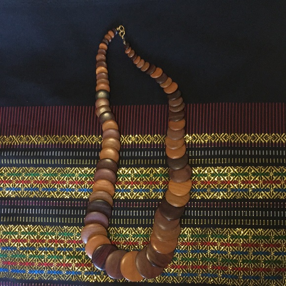 🌟5/$20 Wooden Necklace - Picture 1 of 3